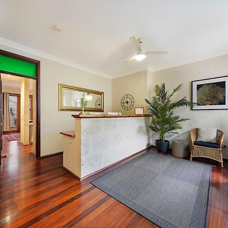 Fremantle Port Mill Bed & Breakfast - Unique Accommodation Екстериор снимка